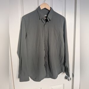 Men's Gray Button-Up Shirt